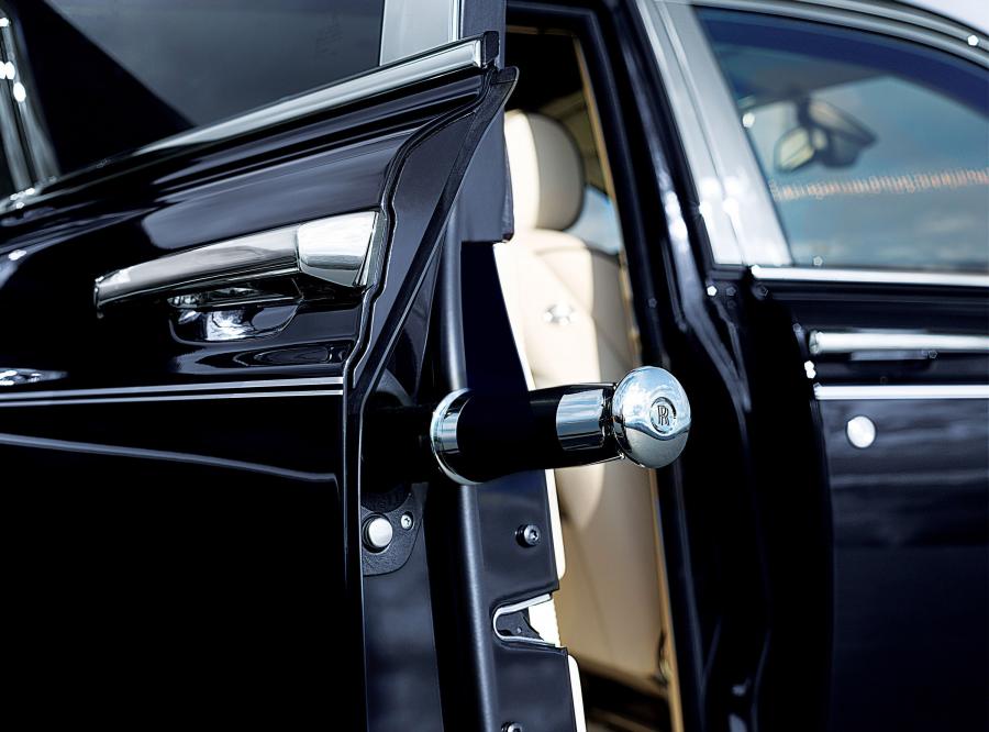  Rolls-Royce Phantom EWB 2012 года  (фото 12 из 34)